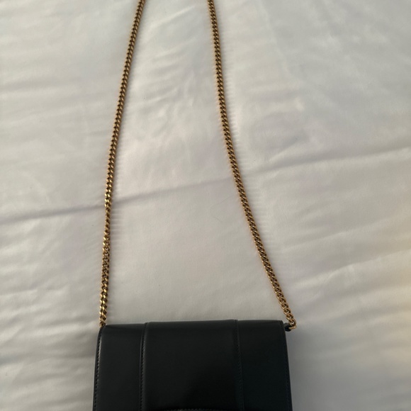 Balenciaga hour wallet w/ chain - Picture 2 of 4